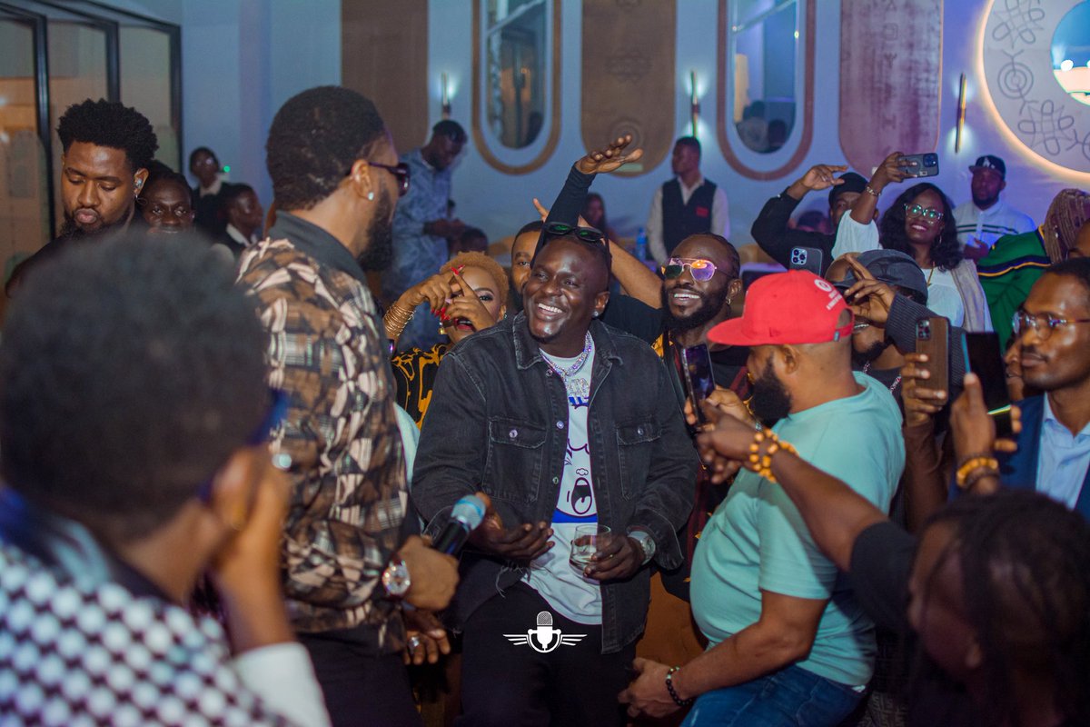 Happy Moments!
These are the memories we live for.

We’re doing it all over again and you don’t want to miss it! 🔥🎤

📅: July 30th
📍: @hrclagos 

Tag your crew. Set your reminders. Let’s make more moments together! 🖤
#IndustryNite