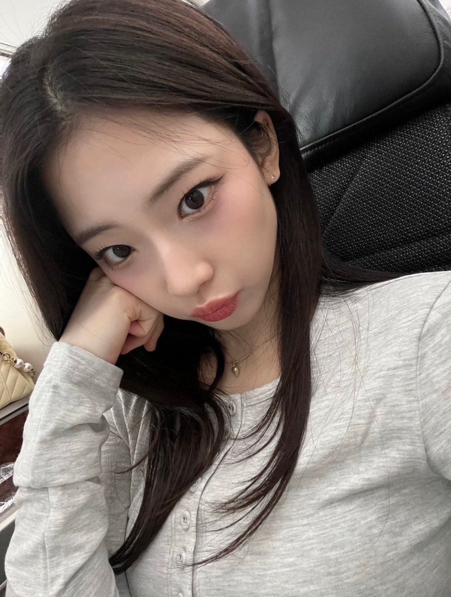 rukaspic's tweet photo. #RUKA weverse update [250722] 💭 (1/3) https://t.co/BllfV0peRX