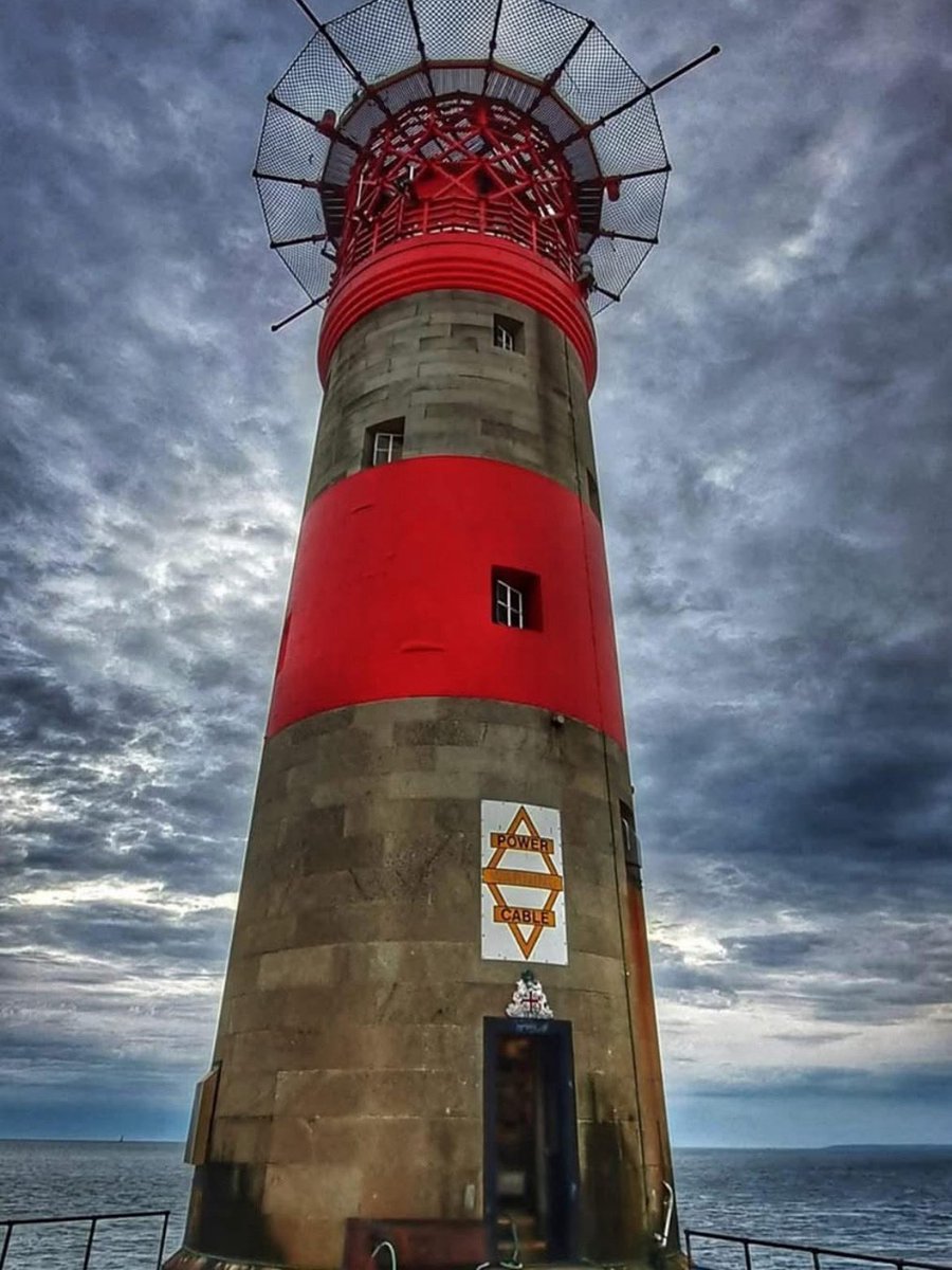 Brandon Neal (@bran509) on Twitter photo Bit breezy up here at <a href="/VisitTheNeedles/">The Needles</a> so don’t worry about combing your hair, just let it go in the breeze.
Boats will be operating from the beach 🏖️ at around 10.30ish
Chairlift will be good to go from around 10ish.
Everything is looking marvellous but just need that sun ☀️ Bit breezy up here at <a href="/VisitTheNeedles/">The Needles</a> so don’t worry about combing your hair, just let it go in the breeze.
Boats will be operating from the beach 🏖️ at around 10.30ish
Chairlift will be good to go from around 10ish.
Everything is looking marvellous but just need that sun ☀️