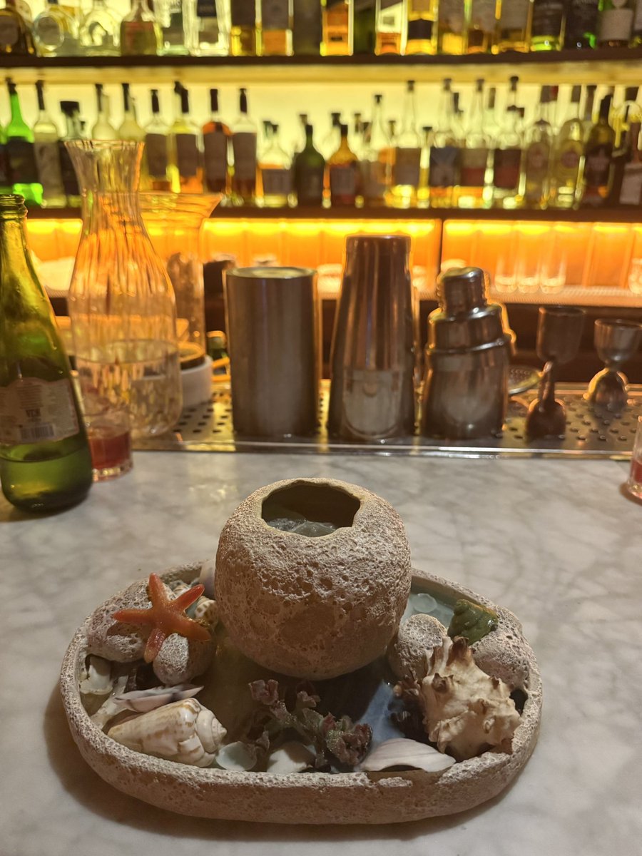 lighting was shit from a butt but these drinks were INSANE