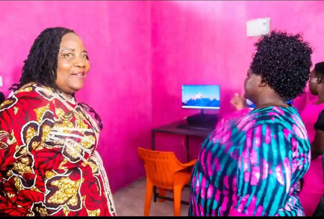 Idah Odinga and Bensouda launching a One Desktop ICT centre.