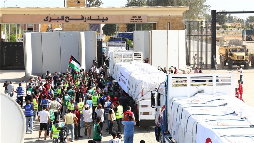 Abdulla_Alamadi's tweet image. Another aid ship as a kind of symbolic solidarity with Gaza to break the blockadeز
The ship will certainly face the Zionist gang & will not be allowed to approach..
The real action required when hundreds of thousands of Egyptians go to the Rafah crossing to open it by force &…