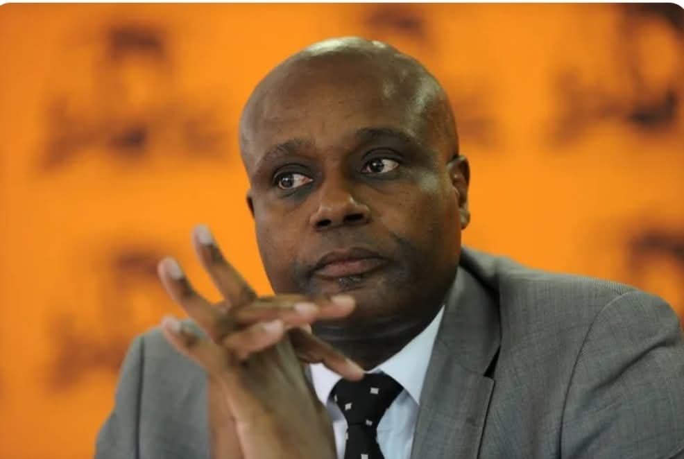 EversonLuhanga's tweet image. President Cyril Ramaphosa has suspended South Gauteng’s top prosecutor, Adv Andrew Chauke, with immediate effect. The suspension comes ahead of an inquiry into his fitness to hold office. Ramaphosa says Chauke’s continued role could harm the NPA’s reputation while facing serious…