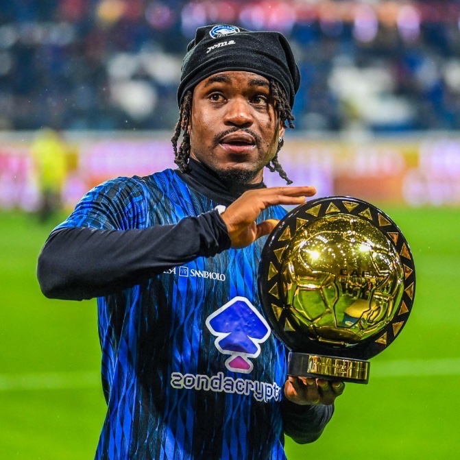 eurofootcom's tweet image. ๐จ๐ณ๐ฌ Atalanta's price for Ademola Lookman (27) remains at โฌ50m. They prefer to sell him abroad with Inter still seriously interested, reports @Gazzetta_it! โ๏ธ