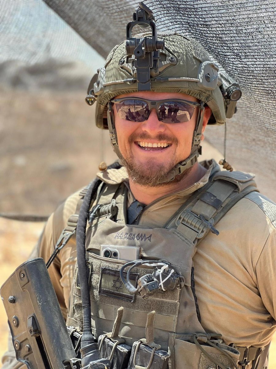 i24NEWS_EN's tweet image. IDF announces the death of a fallen soldier in combat in the Southern Gaza Strip.
Sergeant Major (res.) Vladimir Loza, aged 36, from Ashkelon, served in the 7020th Battalion, 5th Brigade.