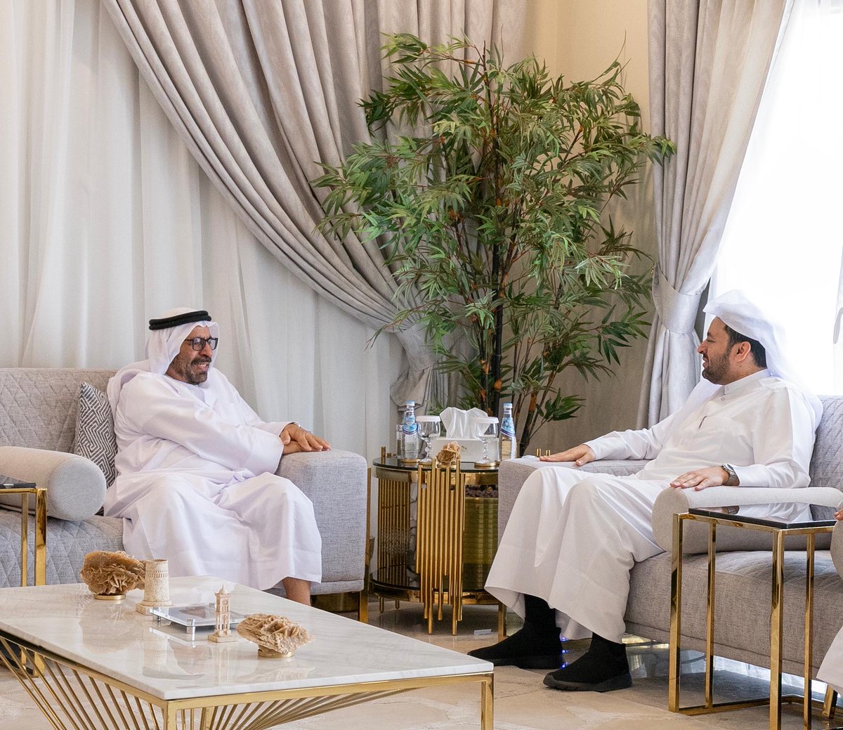 MofaQatar_AR's tweet image. وزير الدولة بوزارة الخارجية @Dr_Al_Khulaifi يجتمع مع نظيره الإماراتي
#الخارجية_القطرية