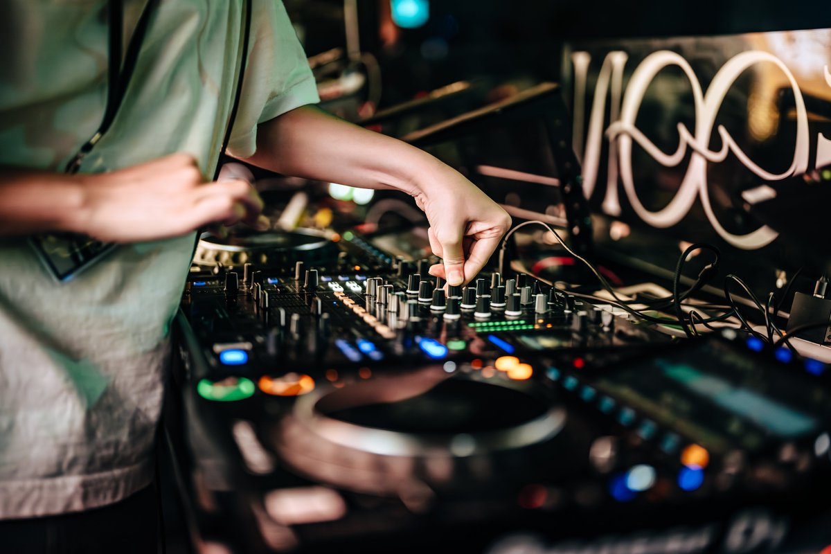 yabakyuuuu's tweet image. ◤◢◤📸photo up📸◢◤◢

07/20 at LAGOON HIROSHIMA
HIROSHIMA ANIME SONG DJ PARTY
「やばきゅーぶ」

イベントの最高の熱量フォトをup❗️
ぜひ写真見返しながら余韻感じてください⚡️
#やばきゅーぶ #やばきゅ

photo by .
@momoyama_cf
photos.app.goo.gl/2jNr8mQhma3tUR…