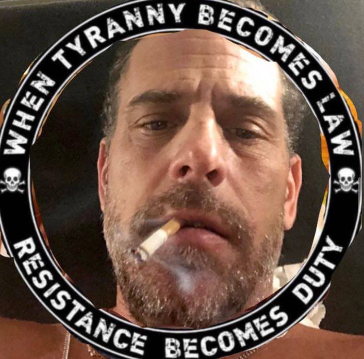 HunterBidenBWC's tweet image. If Hunter Biden has a million fans, then I am one of them. If Hunter Biden has ten fans, then I am one of them. If Hunter Biden has only one fan then that is me. If Hunter Biden has no fans, then that means I am no longer on earth. If the world is against Hunter Biden, then I am…