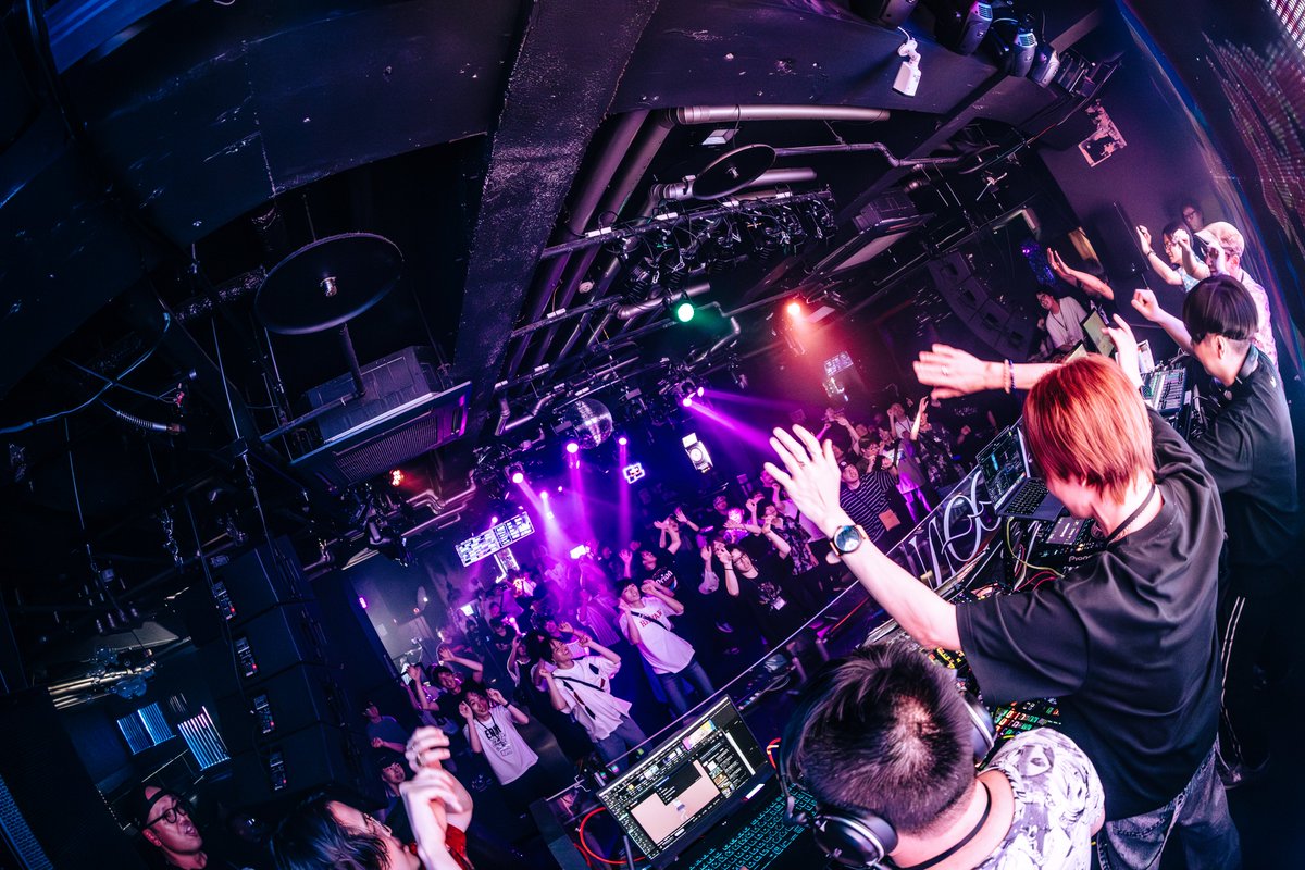 yabakyuuuu's tweet image. ◤◢◤📸photo up📸◢◤◢

07/20 at LAGOON HIROSHIMA
HIROSHIMA ANIME SONG DJ PARTY
「やばきゅーぶ」

イベントの最高の熱量フォトをup❗️
ぜひ写真見返しながら余韻感じてください⚡️
#やばきゅーぶ #やばきゅ

photo by .
@momoyama_cf
photos.app.goo.gl/2jNr8mQhma3tUR…