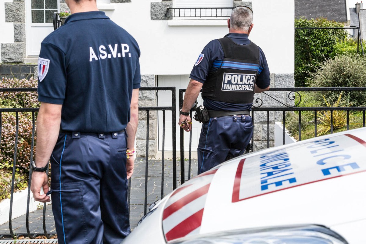 [OPÉRATION TRANQUILLITÉ VACANCES] Vous allez bientôt partir quelques jours ? Comme chaque année, vous pouvez vous inscrire à #OTV #saintmichelsurorge pour faire surveiller votre logement ou commerce pendant les congés : saintmichelsurorge.fr/operation-tran…