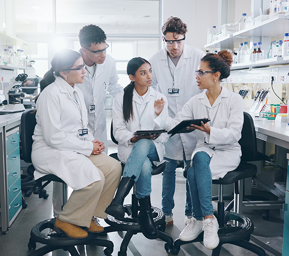 recercauniscat's tweet image. 📌 120 nous investigadors postdoctorals s'incorporaran al sistema català de recerca
☑ Convocatòria Beatriu de Pinós: 60 ajuts a personal investigador
☑ Programa de suport a l’estabilització de personal postdoctoral: 60 noves places
🔗 gen.cat/3UmgWlU