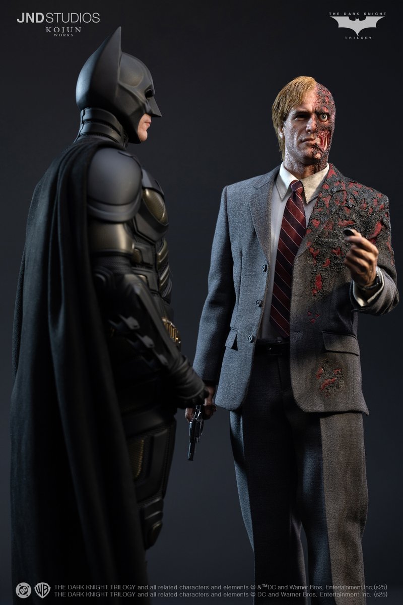 CollectJND's tweet image. Dear Collectors,
 
We are excited to share the second phase of pics for the KOJUN Works 1/6 Harvey Dent &amp;amp; Two-Face collectible.

Today’s reveal highlights the Dark Knight Trio — showcasing Harvey Dent, Batman, and the final mass-production version of the Joker side by side. This…