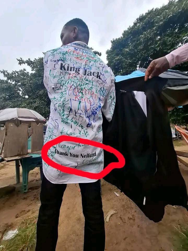 Daddy D.O🇳🇬 (@dolusegun) on Twitter photo Thank you <a href="/NELFUND/">NELFUND</a> for implementation
Thank you <a href="/officialABAT/">Bola Ahmed Tinubu</a> for signing the Student loan bill to law and funding it
Thank you <a href="/femigbaja/">Femi Gbajabiamila</a> for turning what was an idea into a bill. Thank you <a href="/NELFUND/">NELFUND</a> for implementation
Thank you <a href="/officialABAT/">Bola Ahmed Tinubu</a> for signing the Student loan bill to law and funding it
Thank you <a href="/femigbaja/">Femi Gbajabiamila</a> for turning what was an idea into a bill.