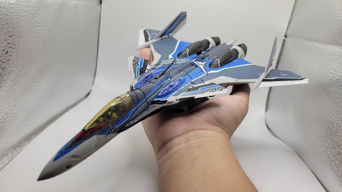 This thing feels nice to hold