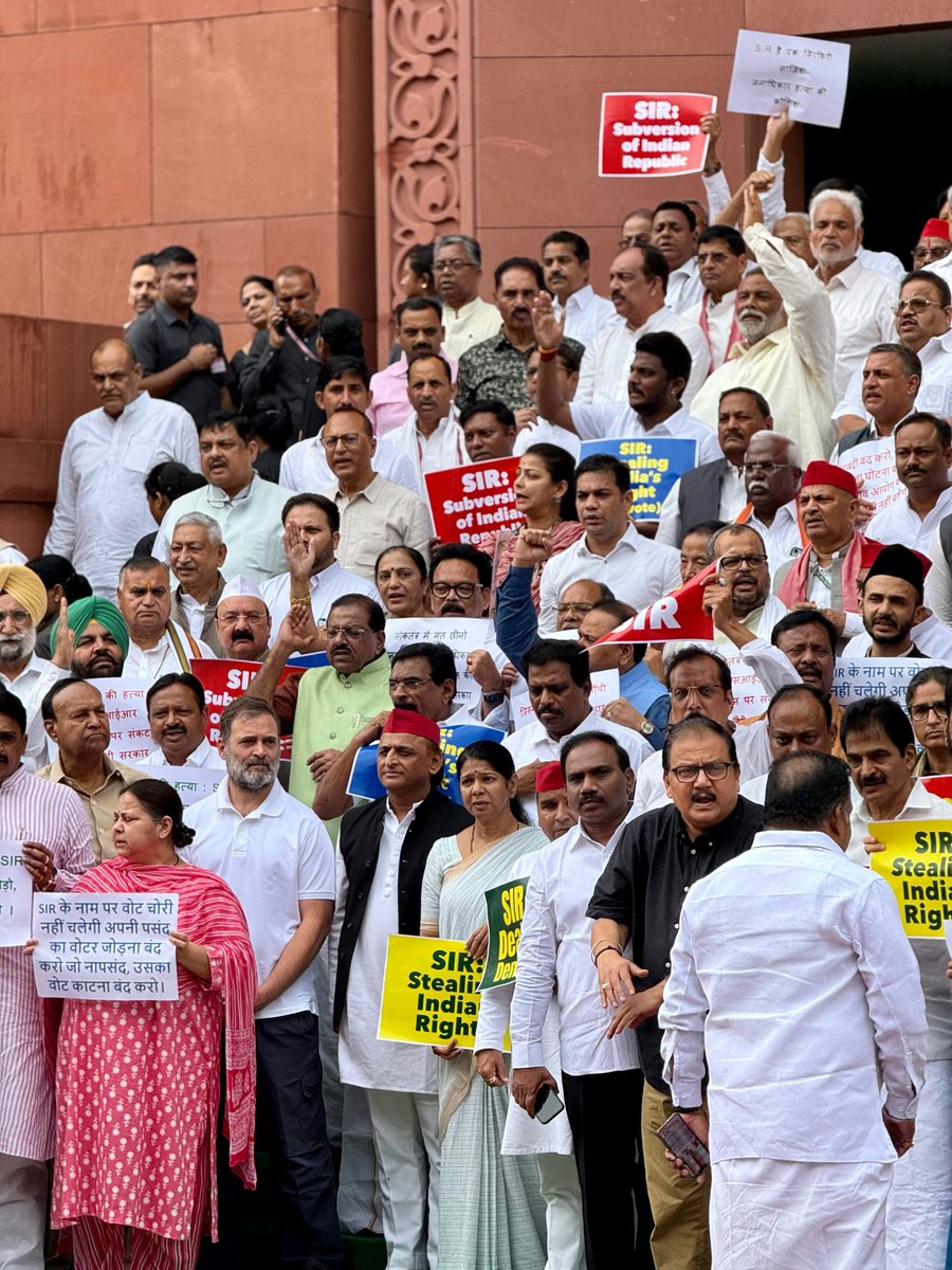 K C Venugopal (@kcvenugopalmp) on Twitter photo Led by LOP Sh. <a href="/RahulGandhi/">Rahul Gandhi</a> ji and other INDIA bloc leaders, INDIA bloc MPs held a powerful protest in front of Parliament today against the 'Votebandi' and the rigging of electoral rolls in Bihar under the guise of SIR - now being pushed in across India.
This is mass Led by LOP Sh. <a href="/RahulGandhi/">Rahul Gandhi</a> ji and other INDIA bloc leaders, INDIA bloc MPs held a powerful protest in front of Parliament today against the 'Votebandi' and the rigging of electoral rolls in Bihar under the guise of SIR - now being pushed in across India.
This is mass