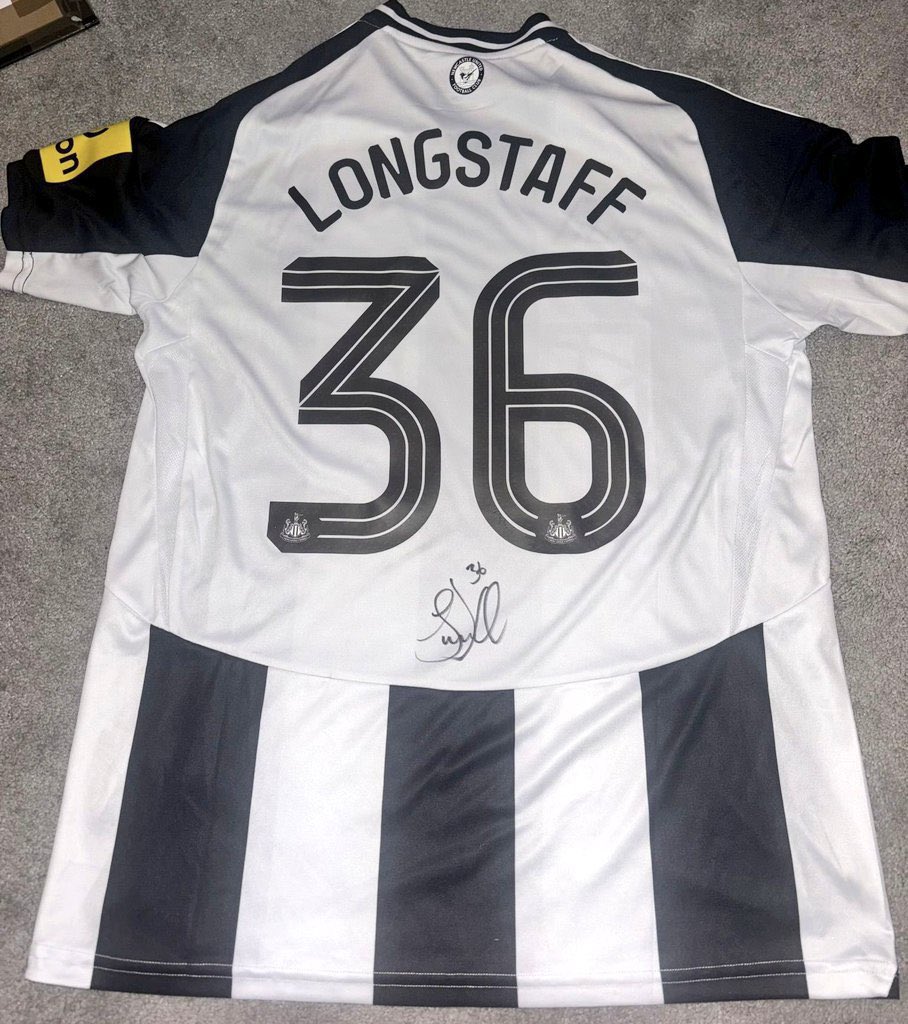 _ROMemorabilia_'s tweet image. Something for all the memories? ⚽️
Signed Sean Longstaff Newcastle United 24/25 Home shirt with Certificate of Authenticity ✍️ #NUFC
Can be framed with any 2 photos of your own choice and name plaque 🖼️