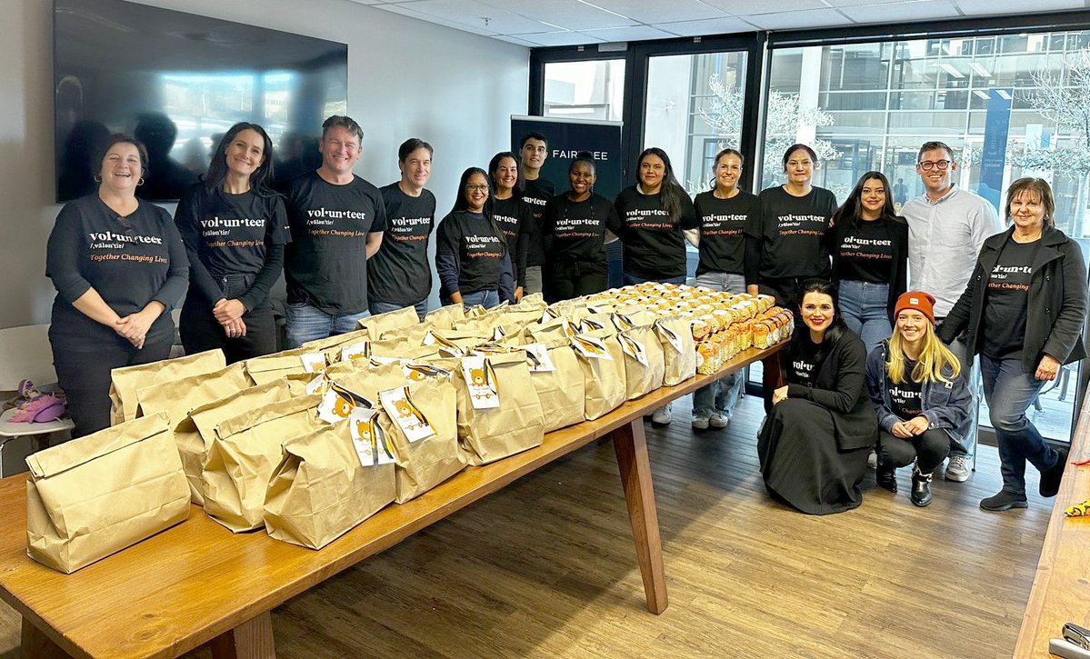 FairtreeGroup's tweet image. On Mandela Day, #Fairtree volunteers came together to honour Madiba’s legacy with action and heart and packed goodie bags in support of two of our Impact Partners: The Carel du Toit Centre and Kin Culture.
Together, we turned 67 minutes into something much more lasting.
