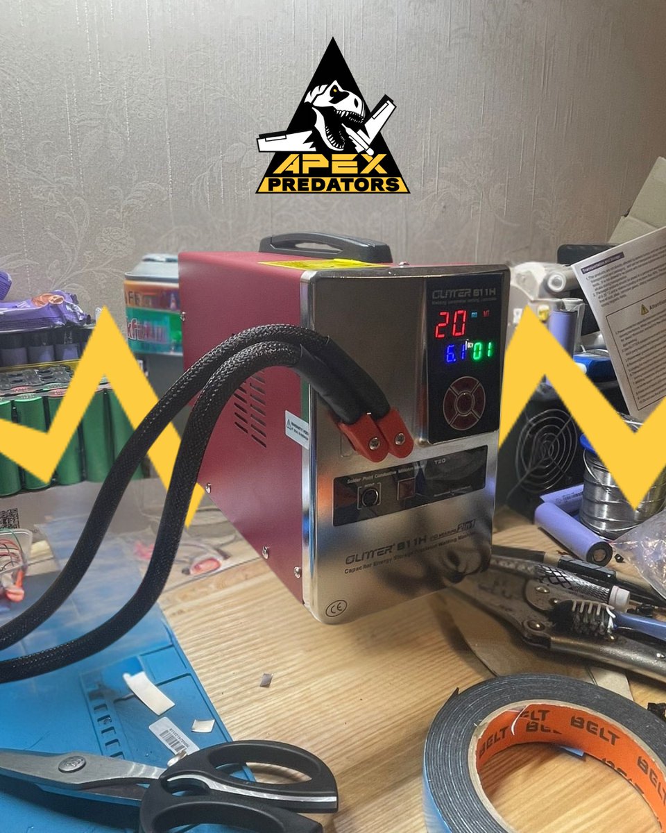 suprxterminator's tweet image. Паяльна станція для «Майстерні хижаків» вже на місці й працює! Дякуємо всім, хто донатив — закрили збір раніше, бо знайшли варіант зі знижкою. З логістикою обійшлося у 26 742 грн. Тепер лагодимо, щоб знову літати й нищити ворога.
Небо належить хижакам!