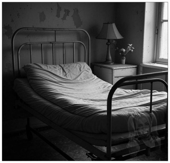 Spitze_Zunge_'s tweet image. Grad im Radio:
Das nächstgelegene Krankenhaus hier (10 Minuten entfernt), wurde ja Dank der "Gesundheitspolitik" von Karlatan und der Mißwirtschaft unter der Links Regierung von Bodo Ramelow, im Dezember letzten Jahres geschlossen.
Nun wurde bekannt, das sämtliche…