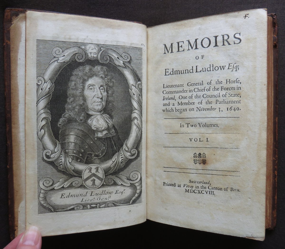 wisdompedlars's tweet image. LUDLOW 3v MILITARY MEMOIRS 1698-9 ENGLISH CIVIL WAR Ireland PARLIAMENT Cromwell
#books #antiquarian #history #17thcentury #EnglishCivilWar #Ireland #memoirs #battles #Cromwell #parliament #military #finebindings #bookauction
bit.ly/418MBuP