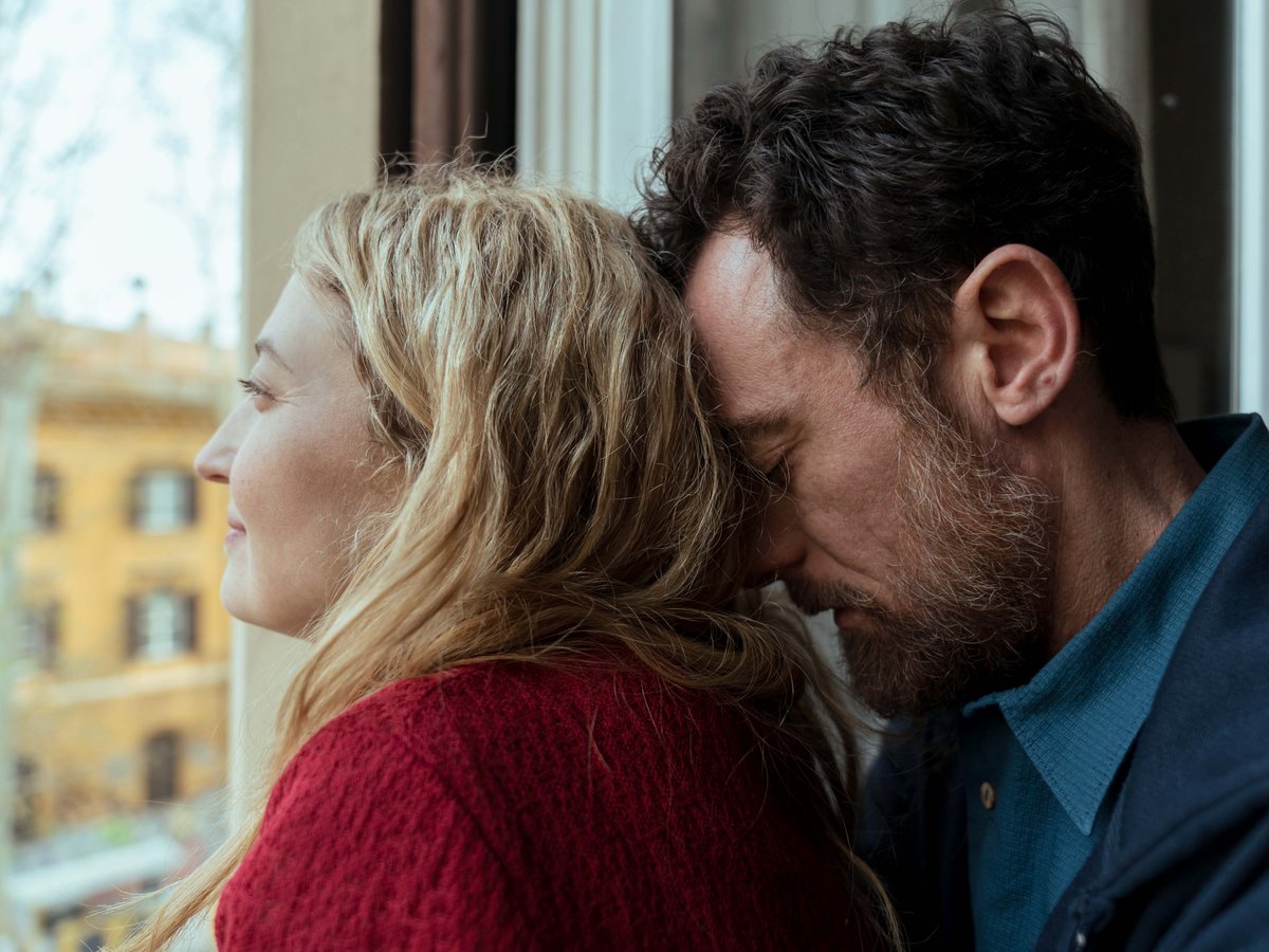 'Tres adioses', la nueva película de Isabel Coixet, tendrá su estreno mundial en el Festival Internacional de Cine de Toronto. Tiene participación de RTVE y estas son algunas de las primeras imágenes con Alba Rohrwacher, Elio Germano, Francesco Carril.