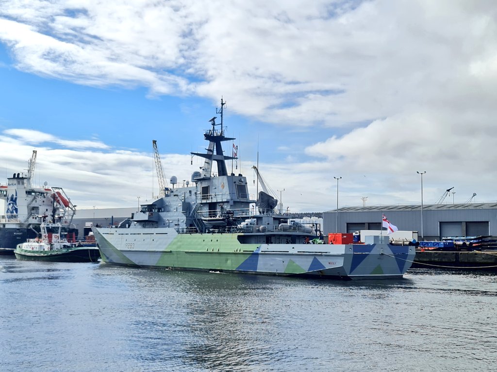 RNinScotland's tweet image. Goodbye @hms_mersey who is departing #Aberdeen this morning having supported #TallShips2025