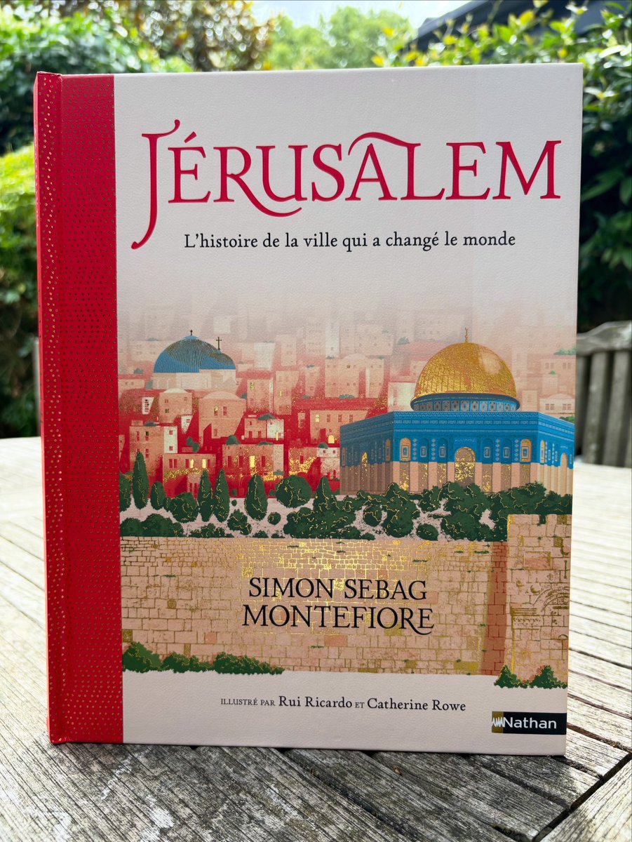 simonmontefiore's tweet image. Lovely to see these arrive. Jerusalem the illustrated version. For children and anyone who loves history and beautiful things and places
@editionsnathan @HachetteKids @AAKnopf @orionbooks @Ed_Critica @KlettCottaTweet @PComposes