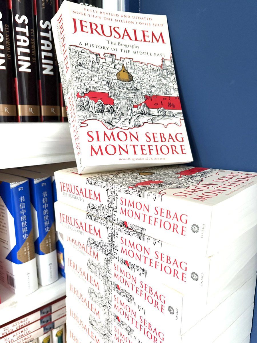 simonmontefiore's tweet image. Lovely to see these arrive. Jerusalem the illustrated version. For children and anyone who loves history and beautiful things and places
@editionsnathan @HachetteKids @AAKnopf @orionbooks @Ed_Critica @KlettCottaTweet @PComposes