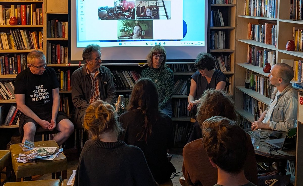 WaterLANDS_EU's tweet image. 🙌The #BogFilmFest event organised by our @WaterLANDS_EU UK Team from @YorkshireiCASP in collaboration with #GreatNorthBog partners was a great success - with a full house!📽️A total of 4 inspiring films were screened at the Hyde Park Book Club in Leeds. waterlands.eu/news-and-event…