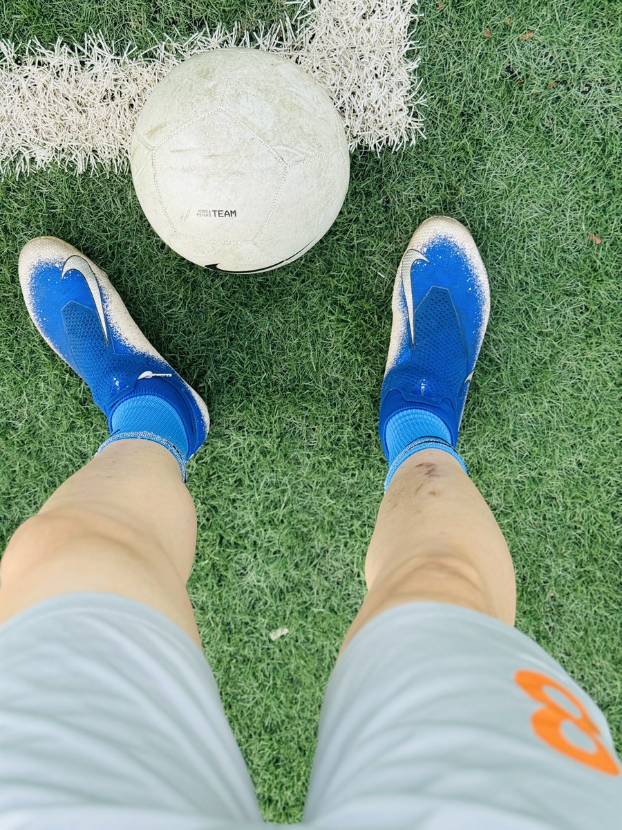 穿短袜感觉缺少踢球的灵魂