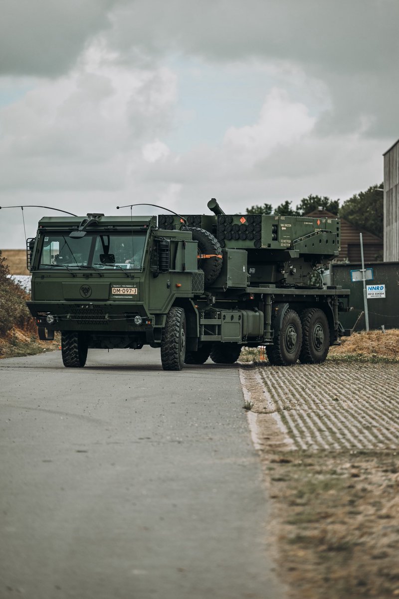 praisethesteph's tweet image. π³π±#Netherlands: Dutch PULS MLRS during test firing at Afsluitdijk training range in July 2025.
In March 2023, the Netherlands ordered 20 PULS MLRS from Israel's @ElbitSystemsLtd at a cost of $305 million.
The first four PULS delivered are on Tatra Force 6x6 chassis, whileβ¦