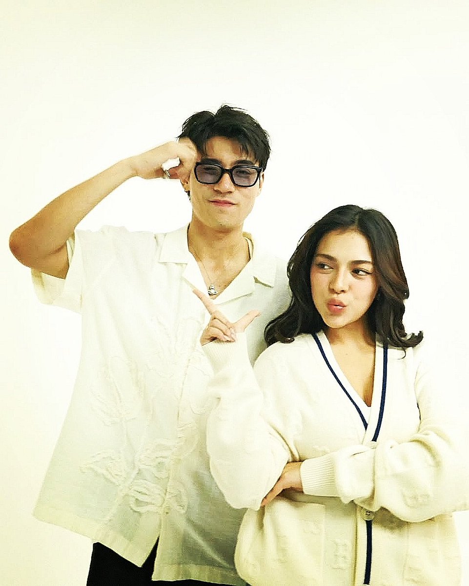 museumofloves's tweet image. “when your bucket is full, share some burdens to me. i got you and you got me.”