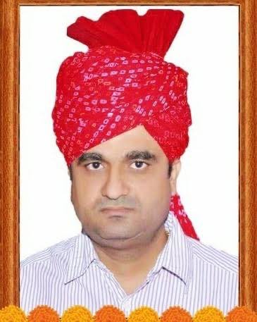 गिरधारीलाल चौधरी (@barmer_girdhari) on Twitter photo किसान नेता, राजस्थान सरकार के पूर्व कैबिनेट मंत्री एवं हमारे प्रेरणास्रोत आदरणीय श्री हेमाराम चौधरी जी के सुपुत्र स्वर्गीय डॉ. वीरेंद्र चौधरी जी की जन्म जयंती पर सादर नमन 💐💐
<a href="/Hemaram_INC/">Hemaram Choudhary</a> <a href="/AdvSunita_/">Adv Sunita Choudhary</a> किसान नेता, राजस्थान सरकार के पूर्व कैबिनेट मंत्री एवं हमारे प्रेरणास्रोत आदरणीय श्री हेमाराम चौधरी जी के सुपुत्र स्वर्गीय डॉ. वीरेंद्र चौधरी जी की जन्म जयंती पर सादर नमन 💐💐
<a href="/Hemaram_INC/">Hemaram Choudhary</a> <a href="/AdvSunita_/">Adv Sunita Choudhary</a>