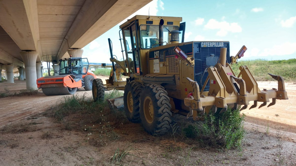 Ajuntament de Sueca (@ajuntamentsueca) on Twitter photo 🚜 El <a href="/gobmapa/">Ministerio de Agricultura, Pesca y Alimentación</a> repara i condiciona 35 quilòmetres de camins rurals del terme municipal de #Sueca.
S'actuarà, segons les necessitats, en treballs de neteja i escarificat, aportació de saorra o aglomerat en calent.
+info: sueca.es/val/noticia/mi… 🚜 El <a href="/gobmapa/">Ministerio de Agricultura, Pesca y Alimentación</a> repara i condiciona 35 quilòmetres de camins rurals del terme municipal de #Sueca.
S'actuarà, segons les necessitats, en treballs de neteja i escarificat, aportació de saorra o aglomerat en calent.
+info: sueca.es/val/noticia/mi…