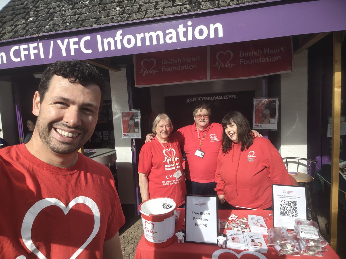 All set up on a sunny morning at Royal Welsh 🏴󠁧󠁢󠁷󠁬󠁳󠁿

We’re offering free blood pressure testing today and tomorrow at the <a href="/WalesYFC/">Wales YFC</a> stand ❤️ Come say hi 👋