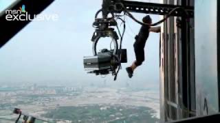 philippe_rouyer's tweet image. Droits d’hauteur… Dans «Mission : Impossible - Protocole fantôme» (Brad Bird, 2011), Tom Cruise affirme son goût des cascades impossibles avec son escalade sans trucage ni doublure de la tour Burke Khalifa de Dubaï, alors la plus haute du monde (828 mètres) @GarconsOfficiel