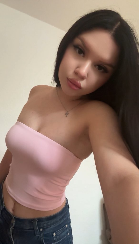 karolinkahier's tweet image. would you like to fuck me?
💦
möchtest du mich ficken?