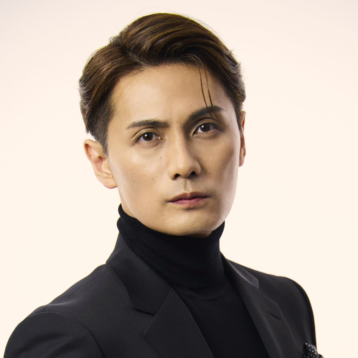 BrandonLMSC's tweet image. #加藤和樹 さんより公演へのコメントが届いています!
今回はどの曲を歌ってくれるのか楽しみです🎶コメントを見ていただきとそのヒントが!!
コメントはこちら blmsc.jp/#comment-kazuk…
#BrandonLee #キュヒョン #キム・ジウ #ミュージカル #コンサート