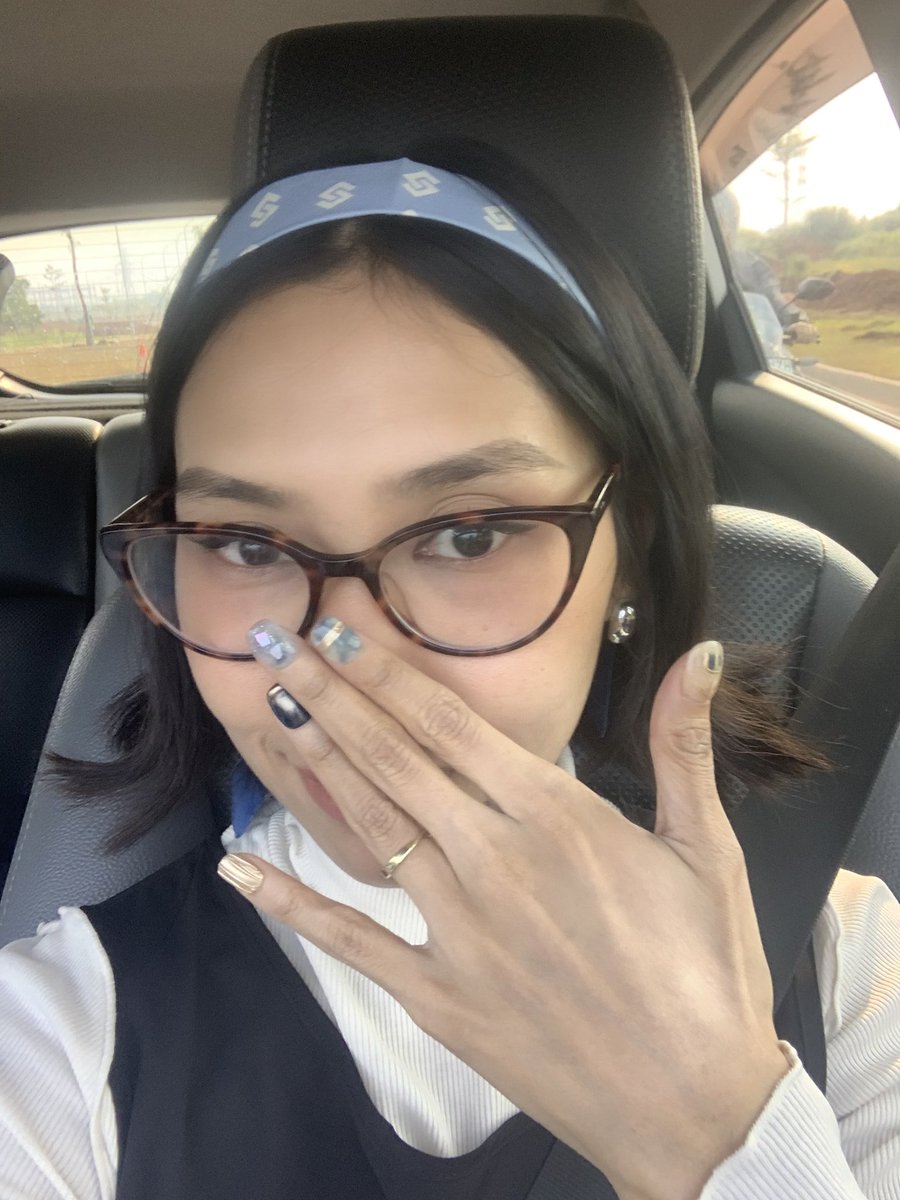 papapascal__'s tweet image. dresscode is the 60s so here u gooo