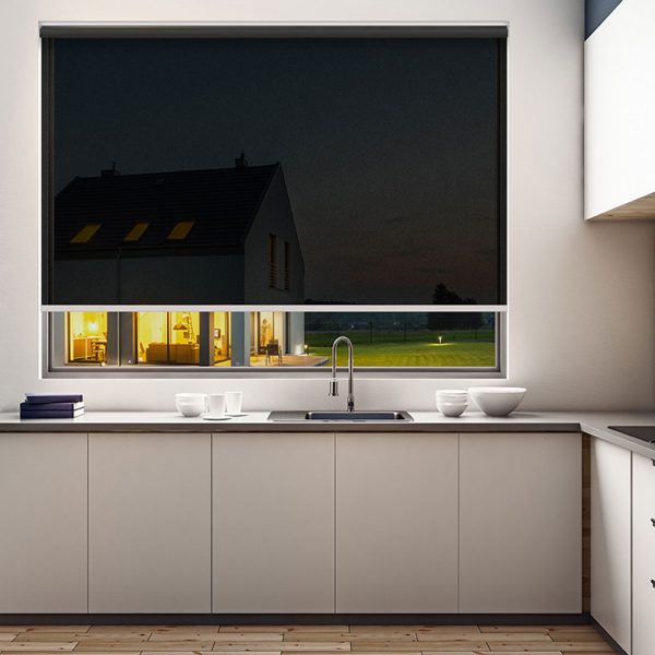 WindowPlusEA's tweet image. Clear view, ultimate shade. Experience comfort with our sunscreen blinds. 🌞 #SunscreenBlinds #SmartShade #LightControl #SunProtection