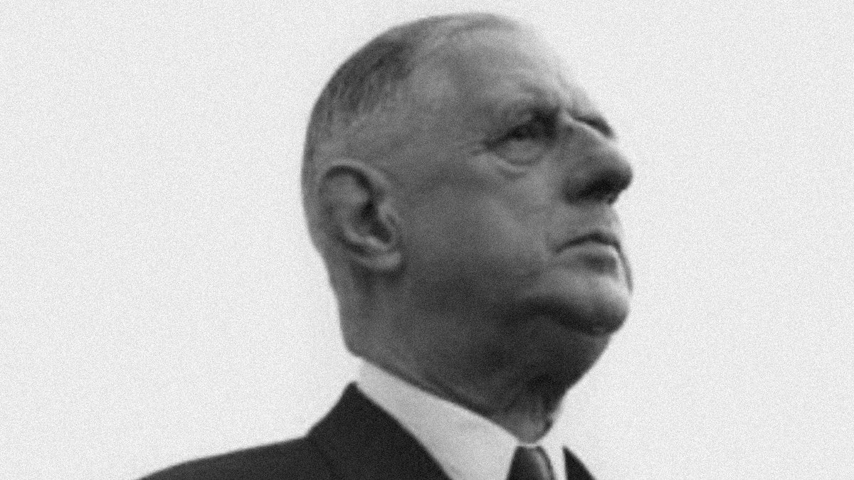 Antho_Repartie's tweet image. Pendant la révolution culturelle chinoise, les murs de Pékin furent recouverts d’affiches hostiles au général de Gaulle où celui-ci était traité de « chien d’Occidental ». Commentaire du général :
- C'est bien la première fois que je me fais traiter de chien par des Pékinois.