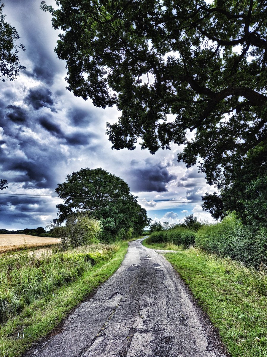 LucyTho55134197's tweet image. #WeekDforDrivetime
#AlphabetChallenge we on a road to nowhere 🎶 Talking Heads