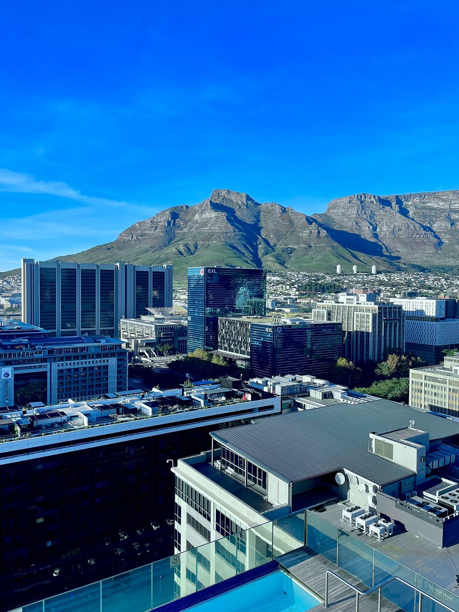 ThikhoEventsZA_'s tweet image. 🌅 THE BEST CITY ON EARTH DESERVES THE BEST FESTIVAL!
From the iconic mountains to golden sunsets, Cape Spring Experience has all the vibes within!
📅 25 October 2025
📍 Kenilworth Racecourse
🎟️ Tickets from R400 at thikhoevents.com
The views. The vibes. The music. The…