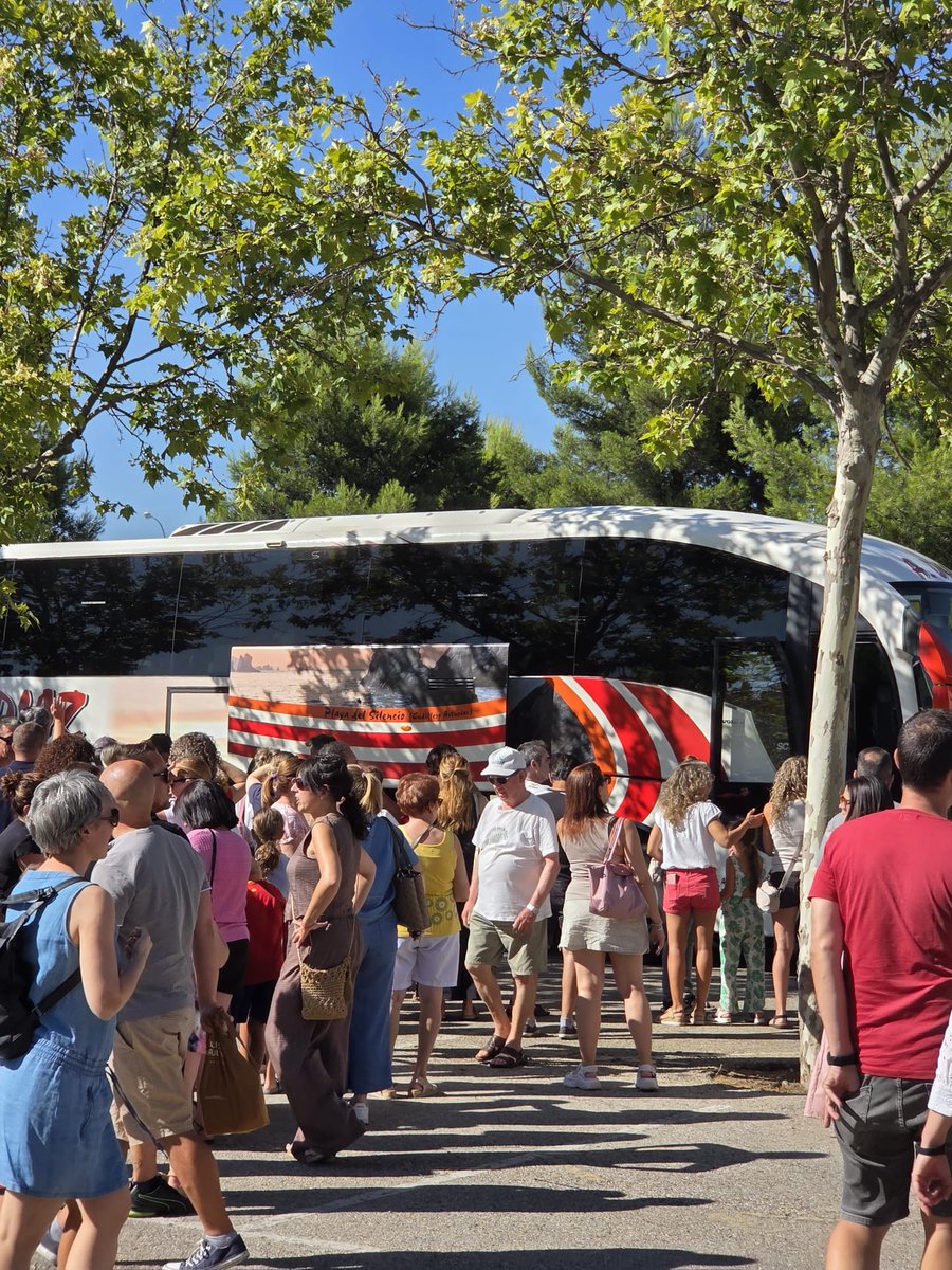 aytogetafe's tweet image. 🌞 Ayer recibimos a los primeros 200 adolescentes que han disfrutado este año de los Campamentos de Verano de @getafejoven en Asturias. Y hoy, hemos despedido junto a sus familias, a otros 150 jóvenes más, que pasarán unos días de diversión en el norte.