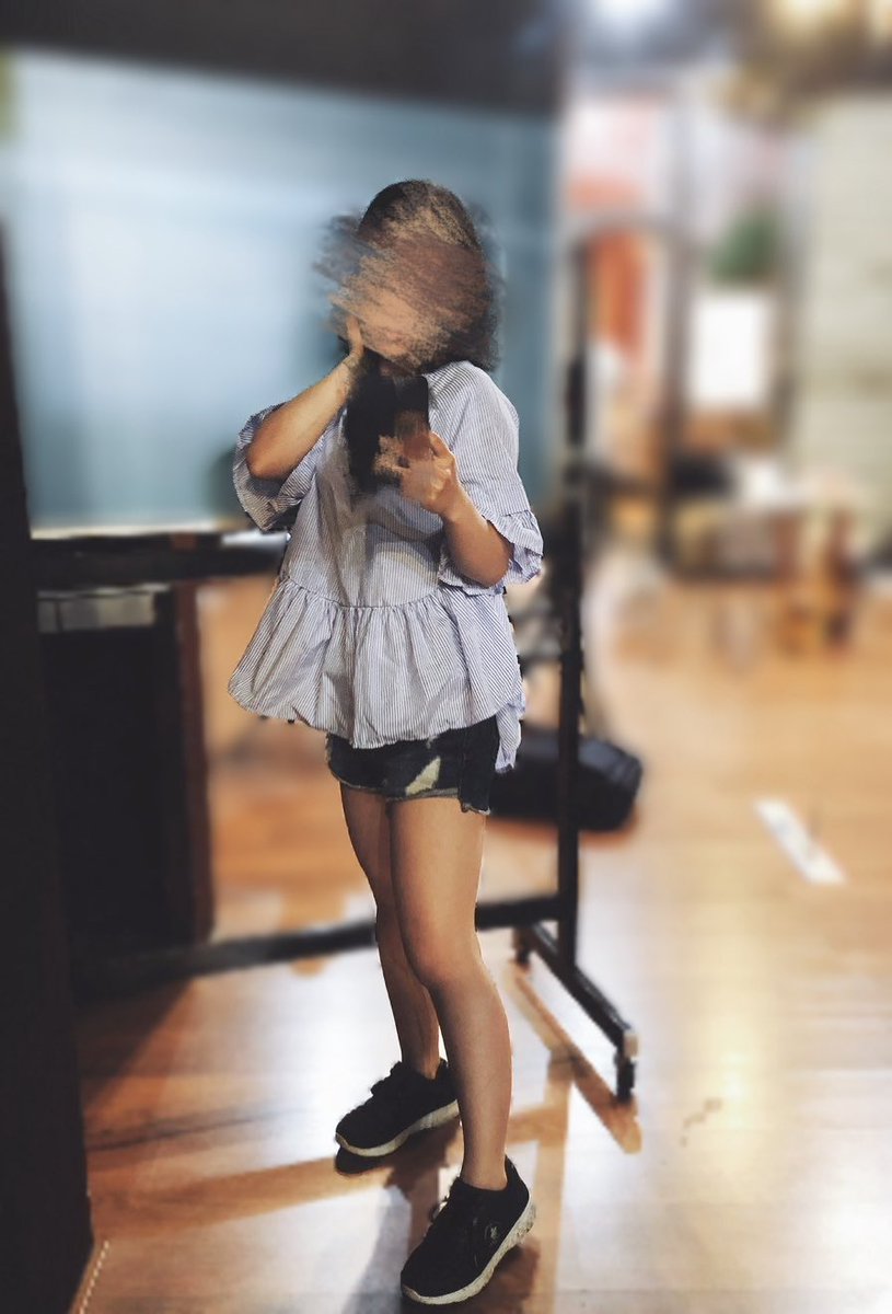 Alex182/74/28
狗狗150/56/C/26y
約會地區：北中南都會跑～依發文當下為主
喜歡的聯誼方式：同房交換/不同房交換皆可

因為我們工作都是服務業不方便換照，所以都直接碰面聊聊，雙方都有意願就進房！因工作上較忙希望是以交換為前提🤣