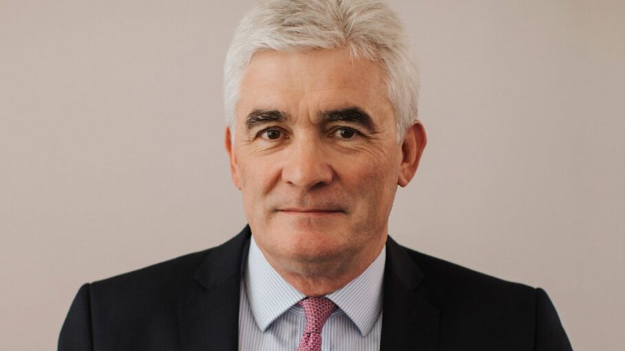 Kier CEO to step down in the autumn dlvr.it/TM2y1S