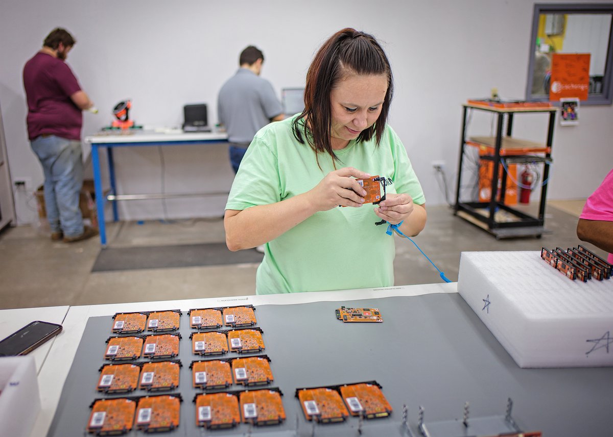 Building the future, one device at a time.

Meet the Cachengo manufacturing team, bringing innovation to life.