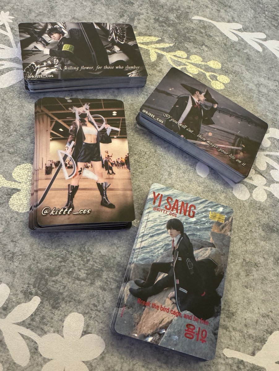kittt_cos's tweet image. Will be giving out these cards at ACGHK!! If yall are interested just come and get them~ ^^