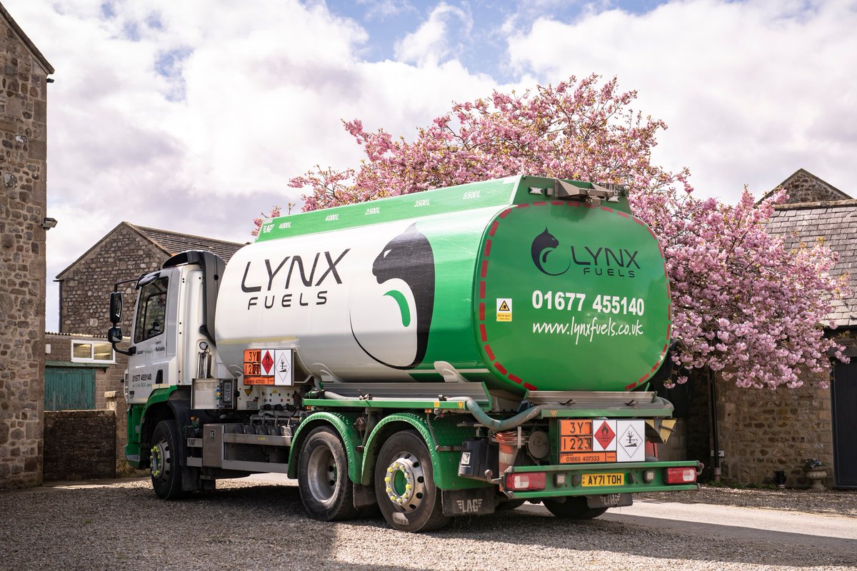 Cleaner, greener energy for your home and farm! 🌱

HVO is a drop-in replacement for standard kerosene or gas oil and can be used for machinery or your home.

Join our growing community of forward-thinking customers.

lynxfuels.co.uk/contact