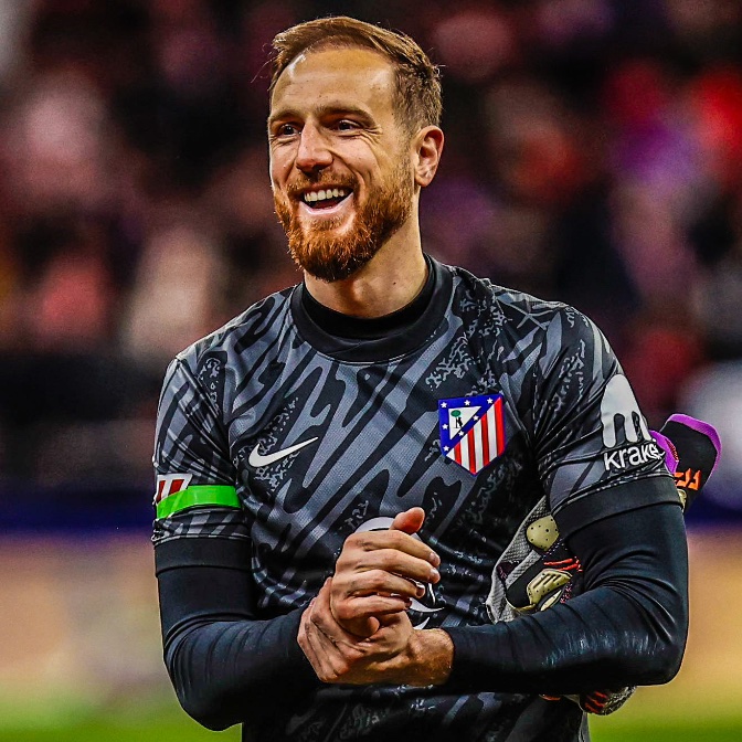 eurofootcom's tweet image. ๐ธ๐ฎ๐งค Jan Oblak has the most appearances out of any other goalkeeper in the history of Atletico de Madrid... in his first 100 La Liga games for them, he kept 59 clean sheets and conceded only 54 goals. ๐คฏ
11 years ago today, he was presented as a new player of Atleti. โค๏ธ๐